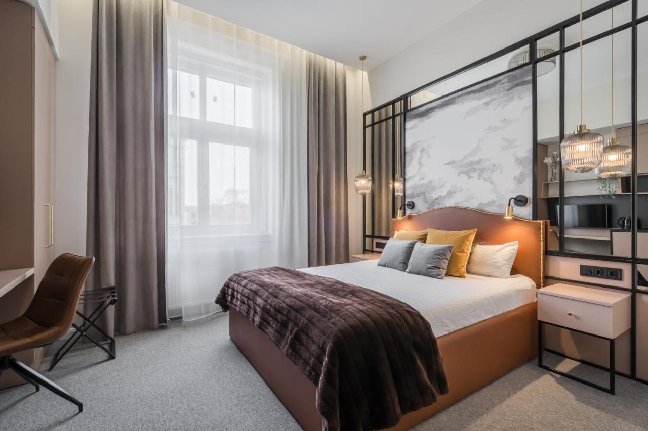 Astoria Boutique Suites- Best Location By Bqa Будапеща Екстериор снимка