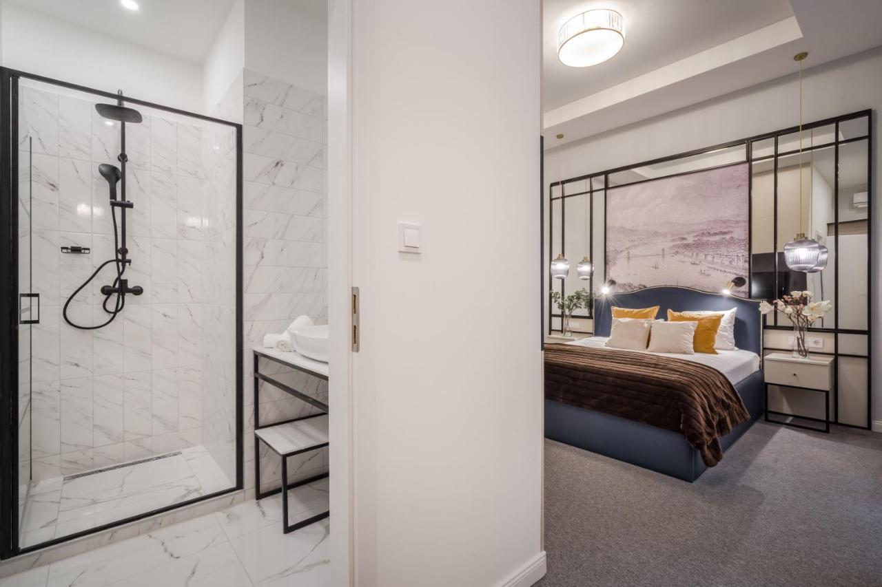 Astoria Boutique Suites- Best Location By Bqa Будапеща Екстериор снимка