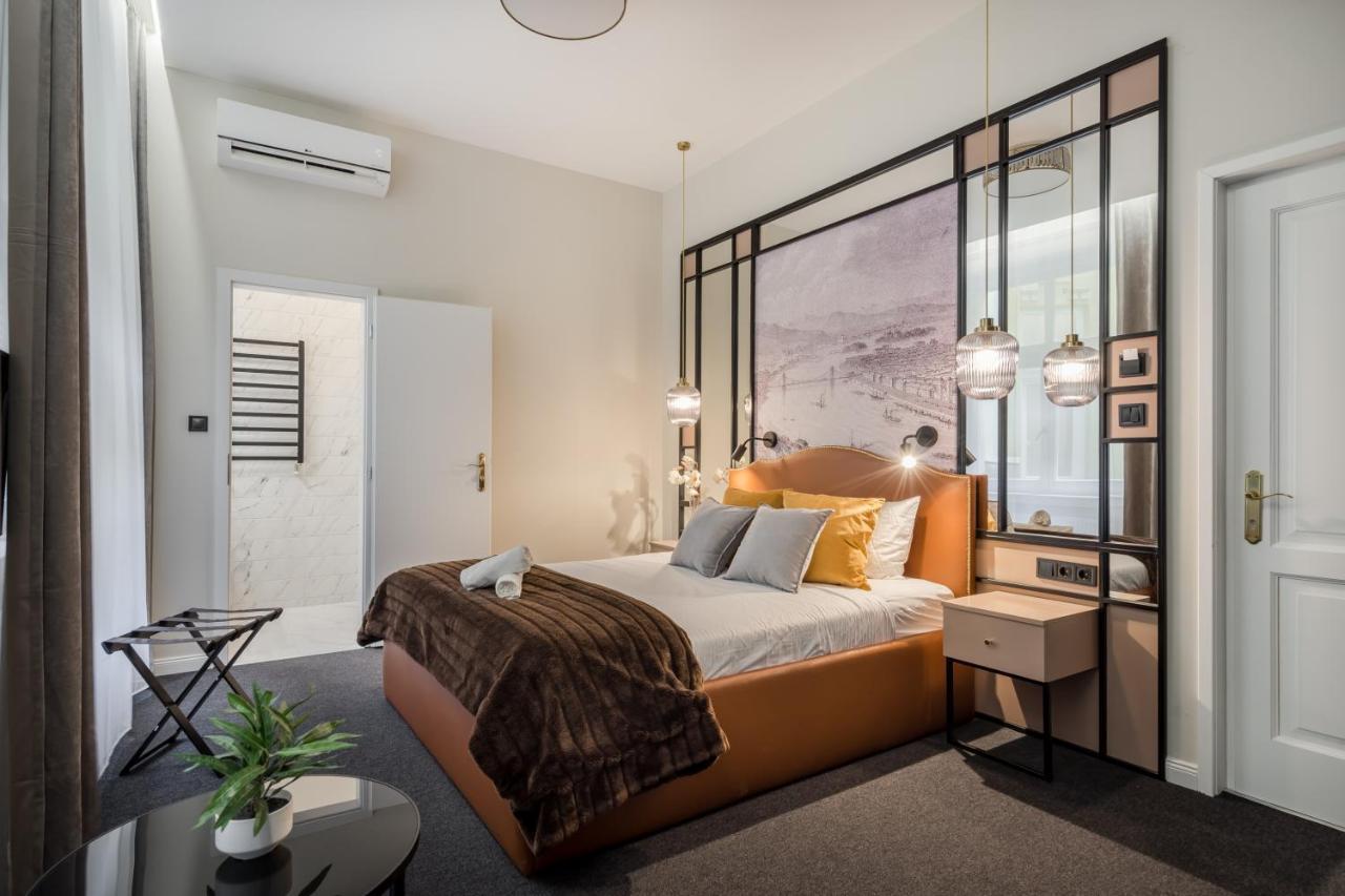 Astoria Boutique Suites- Best Location By Bqa Будапеща Екстериор снимка