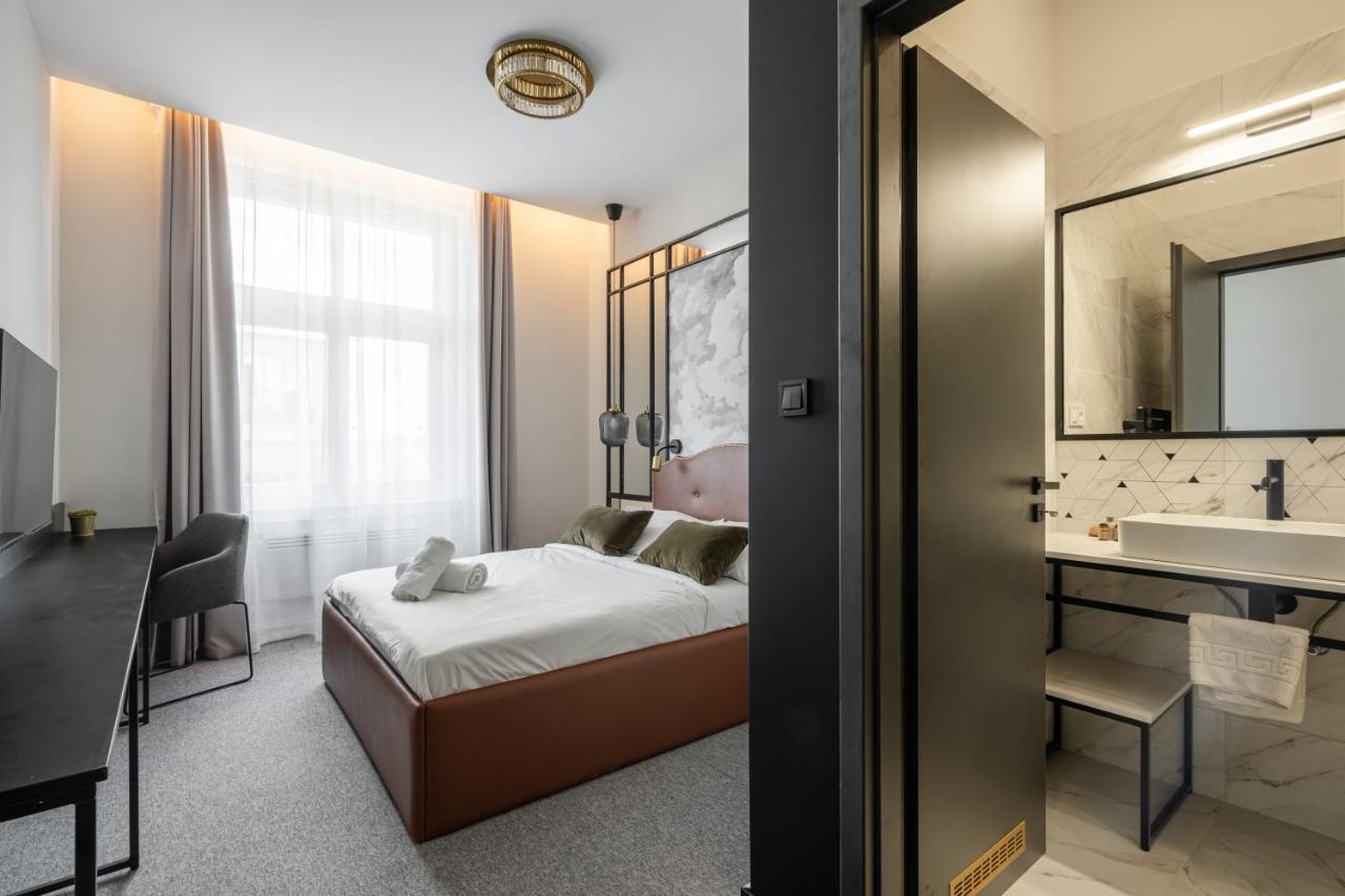 Astoria Boutique Suites- Best Location By Bqa Будапеща Екстериор снимка
